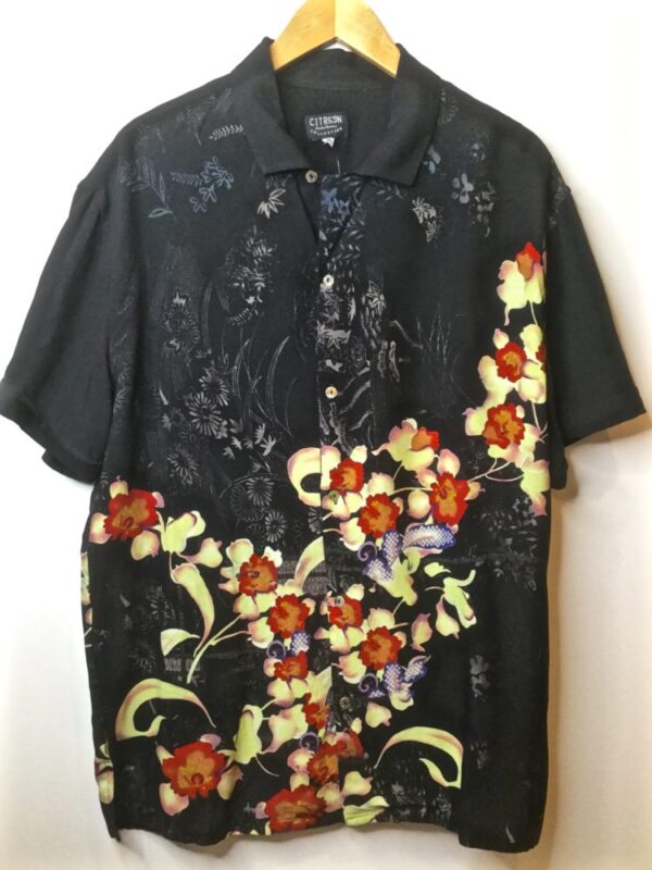 Citron / Printed T-Shirt / Crane Flower Tapestry - Karen Allen