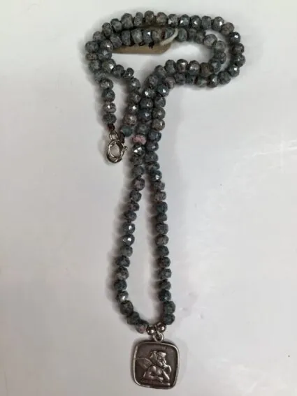 Debbie Harper / Hand Knotted Necklace / Gray Silvente
