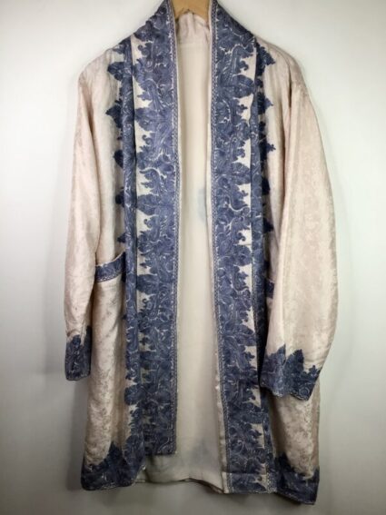 Kashmir / Silk  Open Front Coat / White & Blue