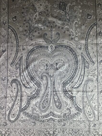 Kashmir / Woven Paisley Shiny Silk Scarf / Light Gray