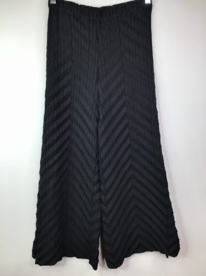 Alquema / Chevron Pleated Capris / Black