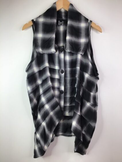 Dress To Kill / Cotton / Multi-tuck Vest / Black & White Plaid