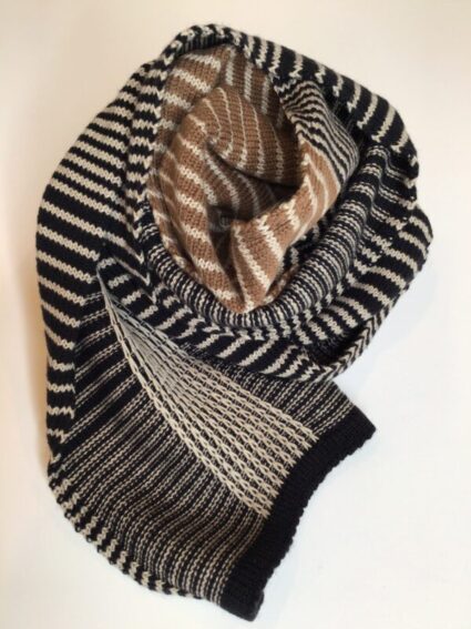 Margara Shaw / Wool & Cotton Blend / Alcott Scarf / Black/Beige