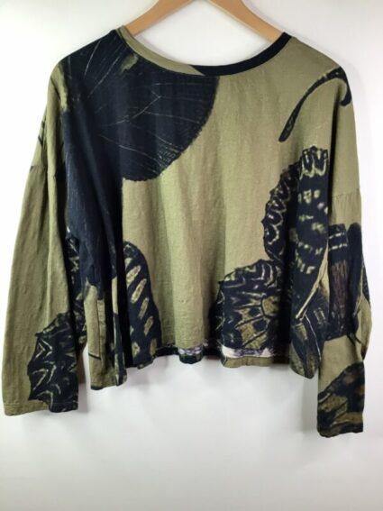 Krista Larson / Light Cotton Spandex / Crop Tee L/S / Dark Butterfly