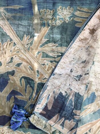 Krista Larson / Graphic Silk & Cotton Shawl / Eucalyptus Queen Anne's Lace