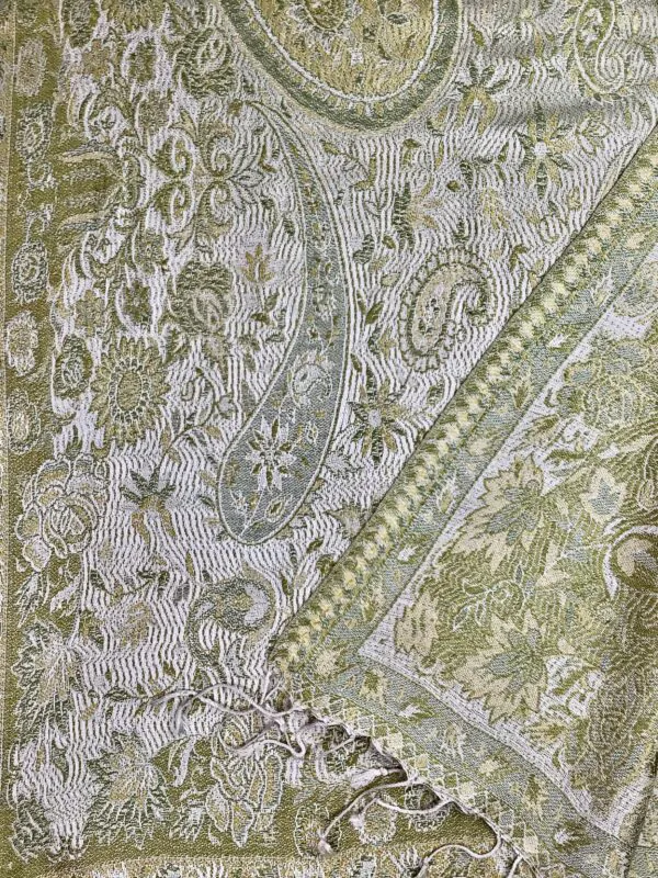 Kashmir / Woven Shiny Silk Paisely Scarf / Lt Green & Cream (SLK25)