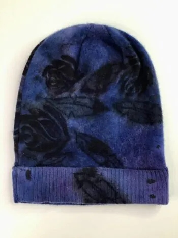 Galadriel Mattei / Cashmere Hat / Arboretum Iris