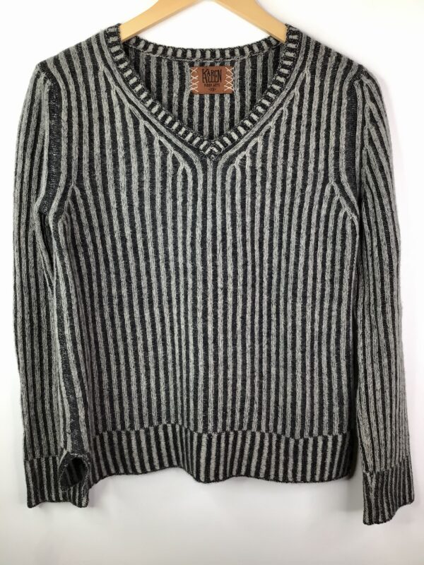 Karen Allen Cashmere / Two Toned Ribbed V Neck Pullover Tunic / Black & White